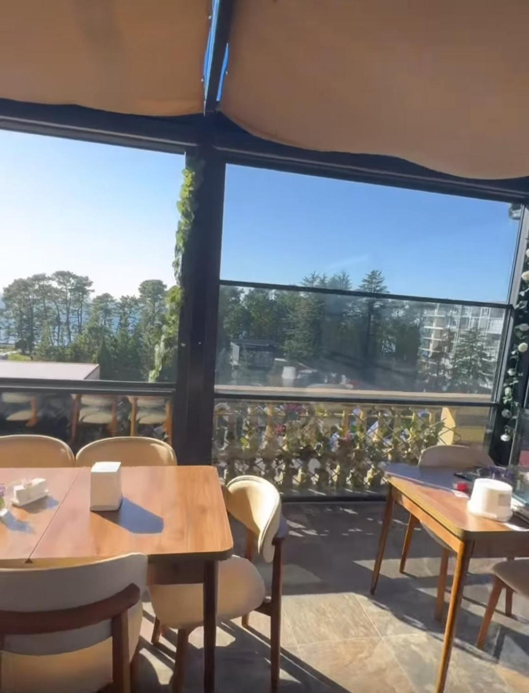 Majestic Hotel Kobuleti Kültér fotó